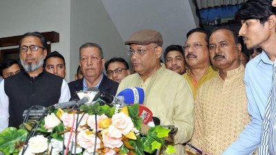 চট্টগ্রাম সার্কিট হাউজে উন্নয়ন সমন্বয় সভায় বক্তব্য দেন হাছান মাহমুদ