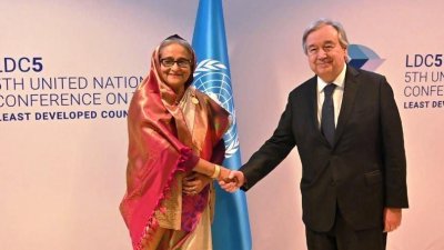 জাতিসংঘ মহাসচিব আন্তোনিও গুতেরেসের সঙ্গে প্রধানমন্ত্রী শেখ হাসিনা