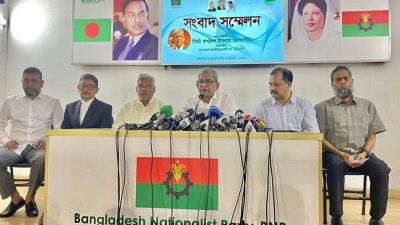 সংবাদ সম্মেলনে মির্জা ফখরুল