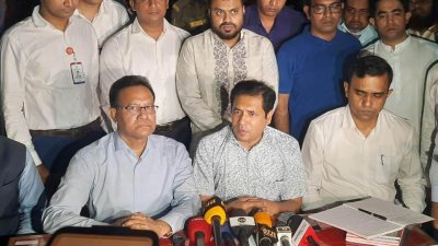 ঢামেকে জেলা প্রশাসনের বুথ, হতাহতদের দেওয়া হবে আর্থিক সহায়তা