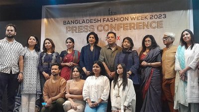ফ্যাশন উইকের ডিজাইনাররা