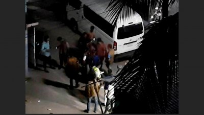 শুক্রবার রাত ৮টার দিকে ছাত্রলীগের দুই গ্রুপের সংঘর্ষ হয়