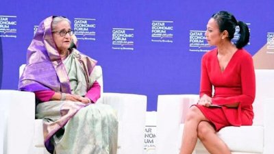 ‘প্রধানমন্ত্রী শেখ হাসিনার সঙ্গে কথোপকথন’ অধিবেশনটি পরিচালনা করেন কিউইএফ’র হোস্ট ও এডিটর হাসলিন্দা আমিন