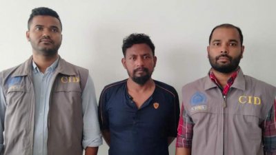 নারীদের সঙ্গে প্রতারণা ও ব্ল্যাকমেইলের অভিযোগে গ্রেফতার মো. মনির হোসাইন