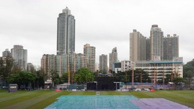 হংকংয়ে বৃষ্টির দাপট