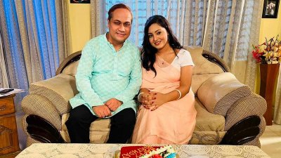 দেবাশীষ বিশ্বাস ও হিমিকা হিমি