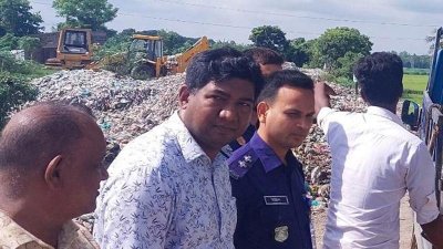 ভোক্তা অধিকার সংরক্ষণ অধিদফতরের মানিকগঞ্জের সহকারী পরিচালক অভিযান চালান