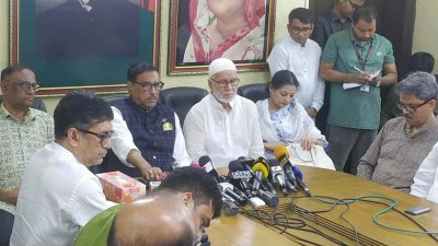 কথা বলছেন ওবায়দুল কাদের