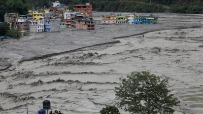 ২০২১ সালে আকস্মিক বন্যায় দেশটিতে কমপক্ষে ১০ জন নিহত হয়। ফাইল ছবি