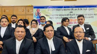 ল-ইয়ার্স সাইবার গিল্ডের নেতারা