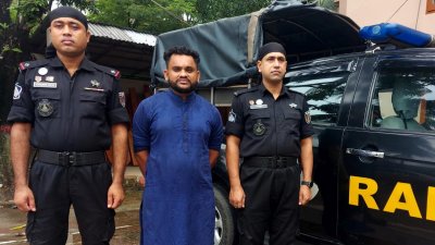 গ্রেফতার কাউসার হোসেন