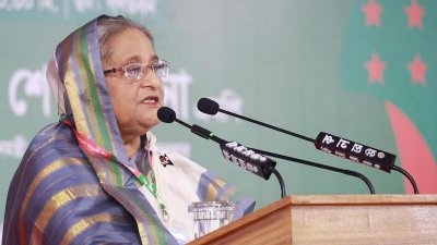 আওয়ামী লীগের বিশেষ বর্ধিত সভায় বক্তব্য রাখছেন প্রধানমন্ত্রী শেখ হাসিনা, ছবি: ফোকাস বাংলা
