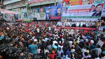 সমাবেশে বিএনপির নেতাকর্মীরা (ছবি: নাসিরুল ইসলাম)