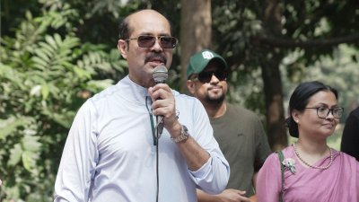 অনুষ্ঠানে প্রধান অতিথির বক্তৃতায় মেয়র আতিকুল ইসলাম