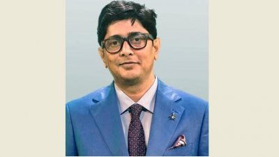 রাষ্ট্রপতি মো. শাহাবুদ্দিন ছেলে মোহাম্মদ আরশাদ আদনান (ছবি: ফোকাস বাংলা)
