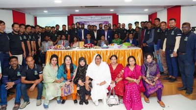 প্রশিক্ষণ প্রদান অনুষ্ঠানে ডিজিটাল সেন্টারের উদ্যোক্তারা