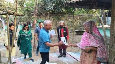 প্রচারণায় ব্যস্ত শামীম