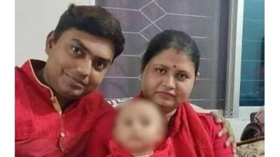 স্বামী ও সন্তানসহ দিপান্বিতা বিশ্বাস
