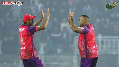 জাদুকরী বোলিং করেন স্যামিট