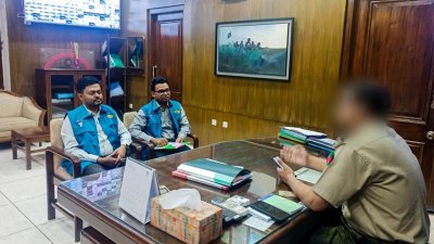 ঢাকা মেডিক্যাল কলেজ হাসপাতালে অভিযান চালায় দুদক