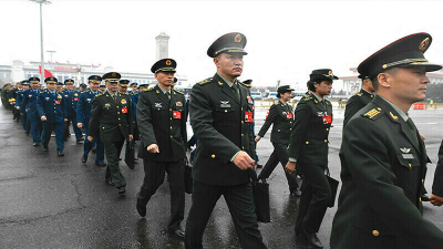 চীনের একটি সামরিক প্রতিনিধি দল। ছবি: ডন
