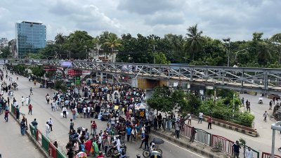 সায়েন্সল্যাবে ‘বাংলা ব্লকেড’ (ছবি: আসাদ আবেদীন জয়)
