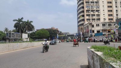 রাজধানীর গুরুত্বপূর্ণ ফার্মগেট এলাকার চিত্র (ছবি: জুবায়ের আহমেদ)
