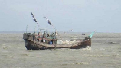 বঙ্গোপসাগরে মাছ ধরার ট্রলার (ফাইল ছবি)