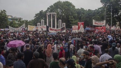 শহীদ মিনারে ‘দ্রোহযাত্রা’ (ছবি: সাজ্জাদ হোসেন)