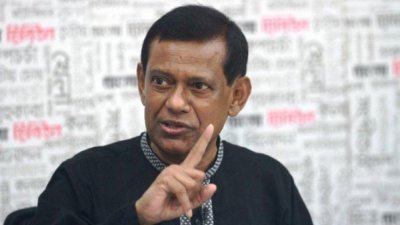 শামসুদ্দিন চৌধুরী মানিক (ফাইল ছবি)
