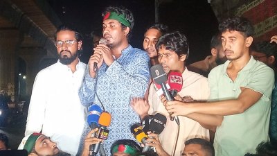 দাবি না মানলে আবারও শাহবাগ মোড় অবরোধ করবেন আন্দোলনকারীরা