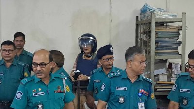 আদালতে তৌফিক-ই-ইলাহী