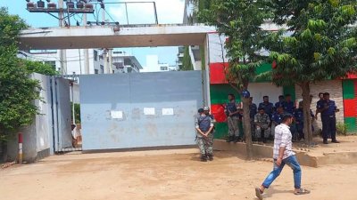 অব্যাহত শ্রমিক অসন্তোষের মুখে কারখানাগুলোতে অচলাবস্থা (ছবি: সংগৃহীত)