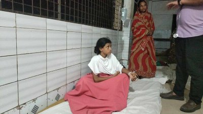 উদ্ধার হওয়া মীম আক্তার এখনও চিকিৎসাধীন