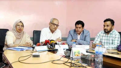তফসিল ঘোষণা করেছেন প্রধান নির্বাচন কমিশনার মেজবাহ উদ্দিন।