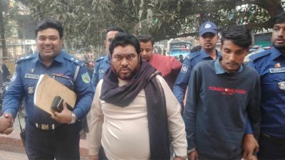 পুলিশ হেফাজতে বাসের মালিক ডাবলু বেপারী