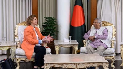 প্রধান উপদেষ্টা মুহাম্মদ ইউনূসের সঙ্গে বৈঠকে ইউরোপীয় বিনিয়োগ ব্যাংকের ভাইস-প্রেসিডেন্ট নিকোলা বিয়ার