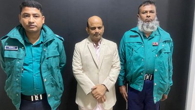 গ্রেফতার আওয়ামী লীগ নেতা