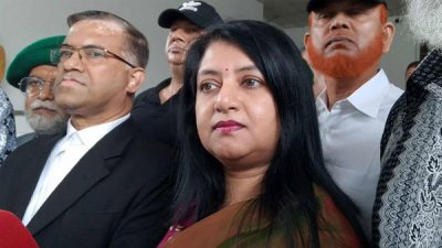 আদালতে মেজর অব. সিনহার বোন শারমিন শাহরিয়া ফেরদৌস