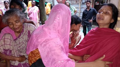 নিহতদের স্বজনদের আহাজারি