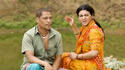 ‘ফেরেশতে’ সিনেমায় সহশিল্পীর সঙ্গে জয়া আহসান