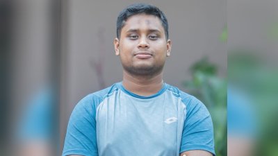 জাতীয় নাগরিক পার্টির (এনসিপি) দক্ষিণাঞ্চলীয় মুখ্য সংগঠক হাসনাত আব্দুল্লাহ (ফাইল ছবি)