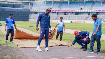 মিরপুরের উইকেট নিয়ে কে কী বললেন