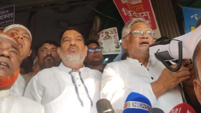 নির্বাচনি প্রচারণায় বক্তব্য দেন আমান উল্লাহ আমান