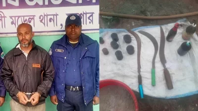 যশোরে অভিযান চালিয়ে সাতটি ককটেল, তিনটি পেট্রলবোমা ও বেশ কিছু ধারালো অস্ত্রসহ এক যুবদল নেতাকে আটক করেছে পুলিশ