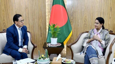 পরিবেশ উপদেষ্টা রিজওয়ানা হাসানের সঙ্গে সাক্ষাৎ করেন দক্ষিণ এশীয় পরিবেশ কর্মসূচির (এসএসিইপি) মহাপরিচালক নরবু ওয়াংচুক
