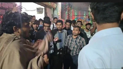 পাকিস্তানের পতাকা আঁকাকে কেন্দ্র করে রাতভর উত্তেজনা দেখা দেয়