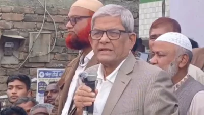 নির্বাচনি সভায় বক্তব্য দেন ঠাকুরগাঁও-১ আসনে বিএনপির প্রার্থী ও দলের মহাসচিব মির্জা ফখরুল ইসলাম আলমগীর