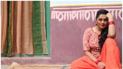 ‘রক্তজবা’য় নুসরাত ইমরোজ তিশা