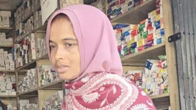 হাইকোর্টে রিট করে প্রার্থিতা ফিরে পেয়ে নির্বাচন করছেন রাজশাহীর একমাত্র নারী প্রার্থী হাবিবা বেগম